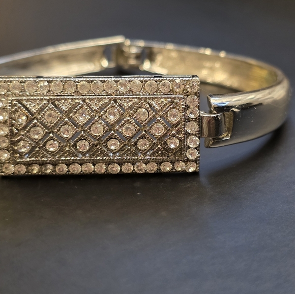 Special Ocassion Clear Rhinestone ID Bangle - Picture 3 of 6